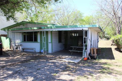 1414 Vargas RD Austin TX 78741