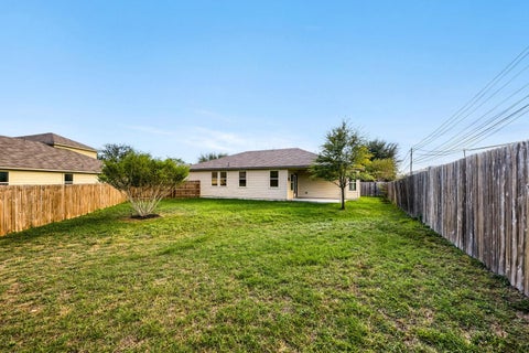 Tiny photo for 417 Anacua LOOP #6, Manchaca, TX 78652 (MLS # 2744858)