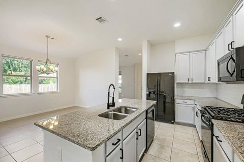 Tiny photo for 417 Anacua LOOP #6, Manchaca, TX 78652 (MLS # 2744858)