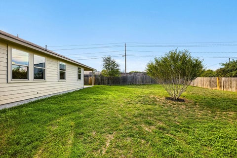 Tiny photo for 417 Anacua LOOP #6, Manchaca, TX 78652 (MLS # 2744858)