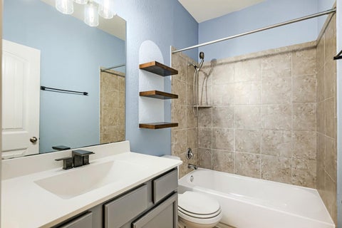 Tiny photo for 417 Anacua LOOP #6, Manchaca, TX 78652 (MLS # 2744858)