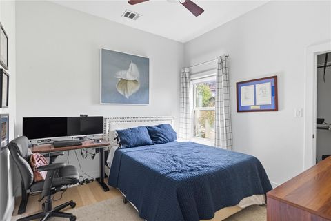 Tiny photo for 2007 Sl Davis Ave #B, Austin, TX 78702 (MLS # 9884304)