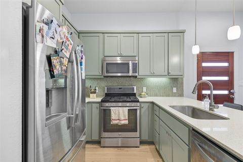 Tiny photo for 2007 Sl Davis Ave #B, Austin, TX 78702 (MLS # 9884304)