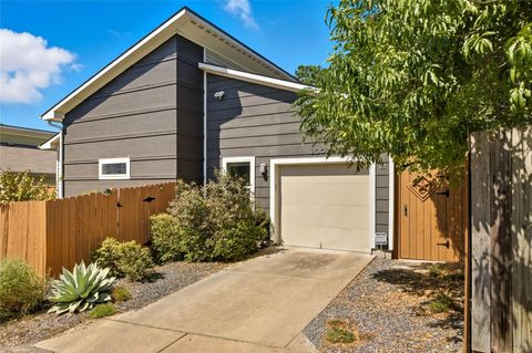 Tiny photo for 2007 Sl Davis Ave #B, Austin, TX 78702 (MLS # 9884304)