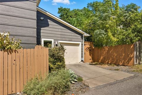 Tiny photo for 2007 Sl Davis Ave #B, Austin, TX 78702 (MLS # 9884304)