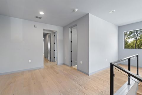 Tiny photo for 1107 Taulbee LN #B, Austin, TX 78757 (MLS # 1087667)