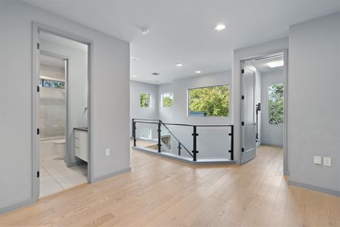 Tiny photo for 1107 Taulbee LN #B, Austin, TX 78757 (MLS # 1087667)