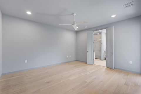 Tiny photo for 1107 Taulbee LN #B, Austin, TX 78757 (MLS # 1087667)