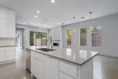 Tiny photo for 1107 Taulbee LN #B, Austin, TX 78757 (MLS # 1087667)