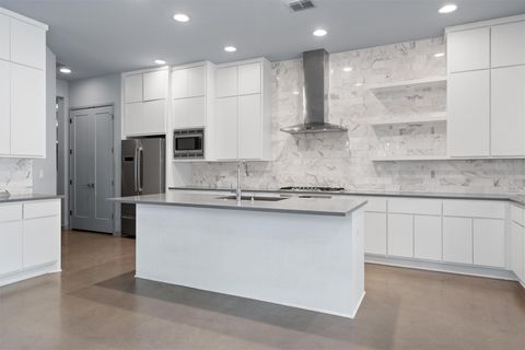 Tiny photo for 1107 Taulbee LN #B, Austin, TX 78757 (MLS # 1087667)