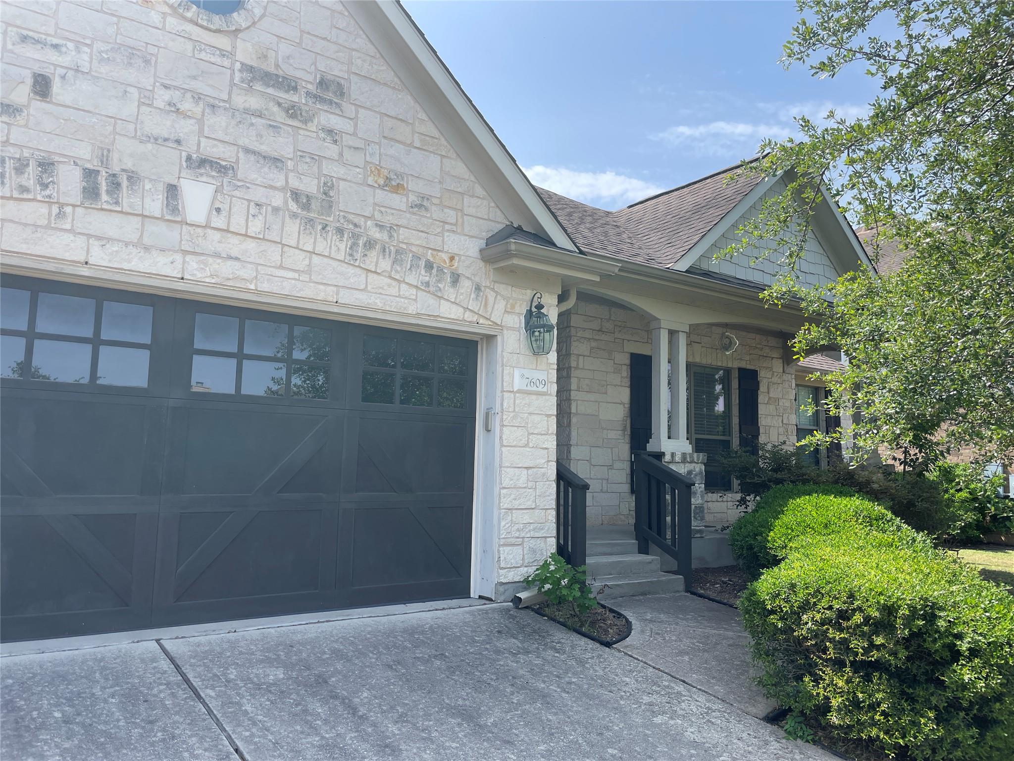 7609 Covered Bridge DR