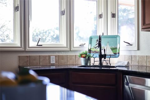 Tiny photo for 7608 White Oak DR, Lago Vista, TX 78645 (MLS # 2017878)