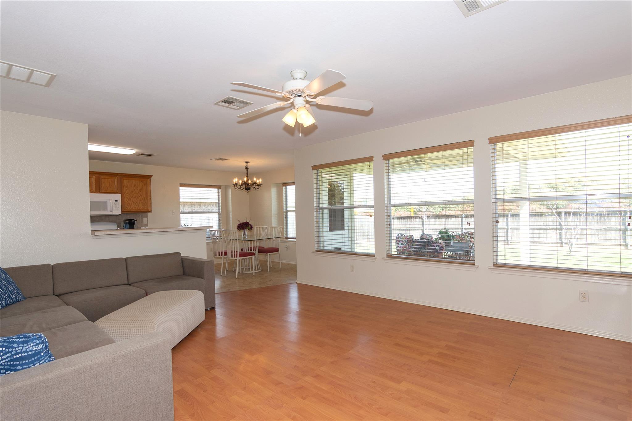 525 Fort Thomas PL
