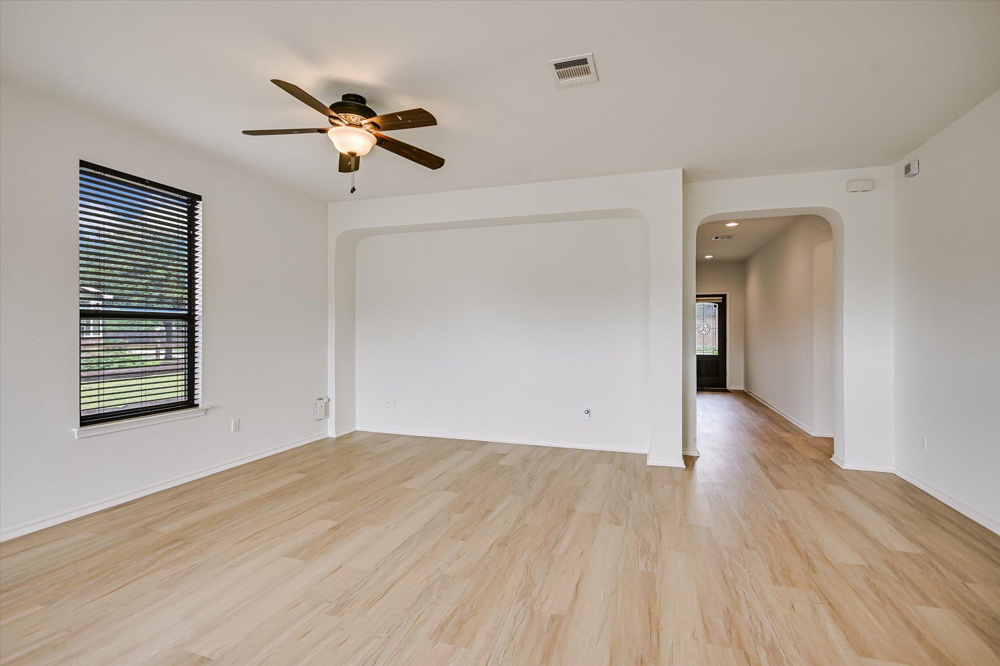 14401 Naruna WAY