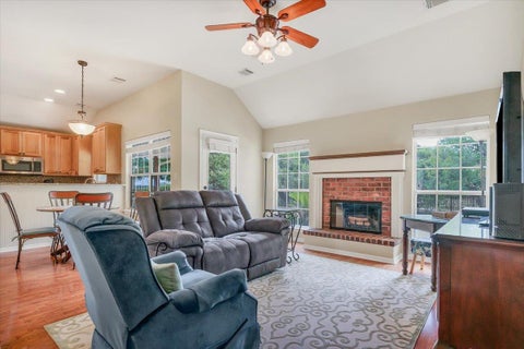 Tiny photo for 18609 Venture DR, Point Venture, TX 78645 (MLS # 7124283)