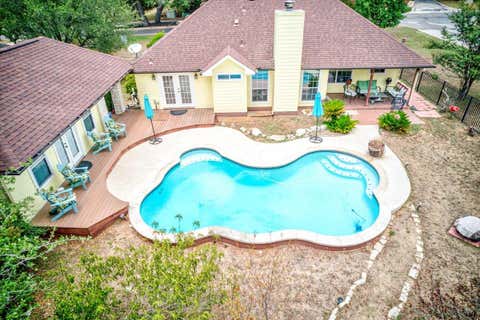 Tiny photo for 18609 Venture DR, Point Venture, TX 78645 (MLS # 7124283)