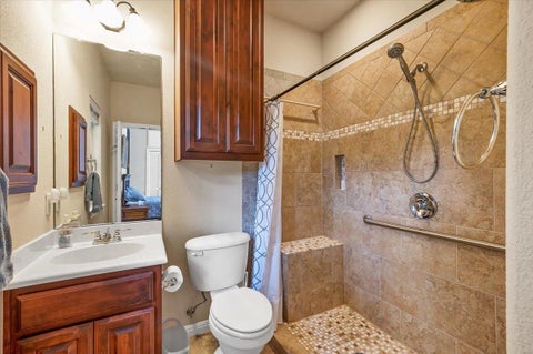 Tiny photo for 18609 Venture DR, Point Venture, TX 78645 (MLS # 7124283)