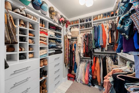 Tiny photo for 7643 Parkview CIR, Austin, TX 78731 (MLS # 1201810)