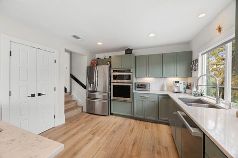 Tiny photo for 7643 Parkview CIR, Austin, TX 78731 (MLS # 1201810)