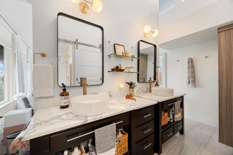 Tiny photo for 7643 Parkview CIR, Austin, TX 78731 (MLS # 1201810)