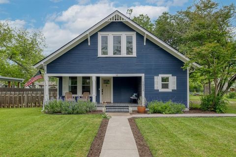 1012 Speegle ST Taylor TX 76574