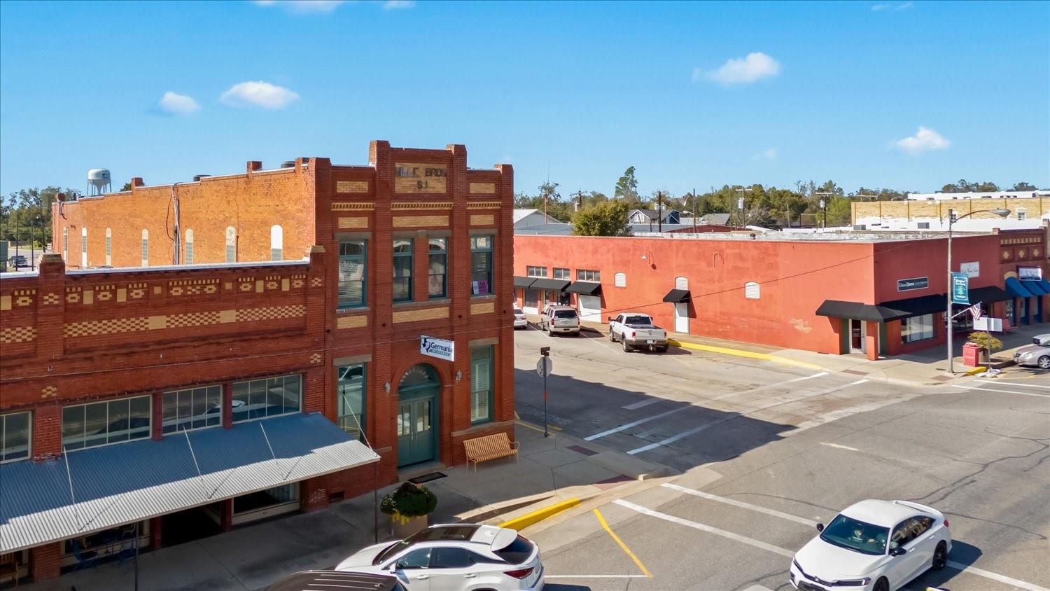 34 N Main ST
