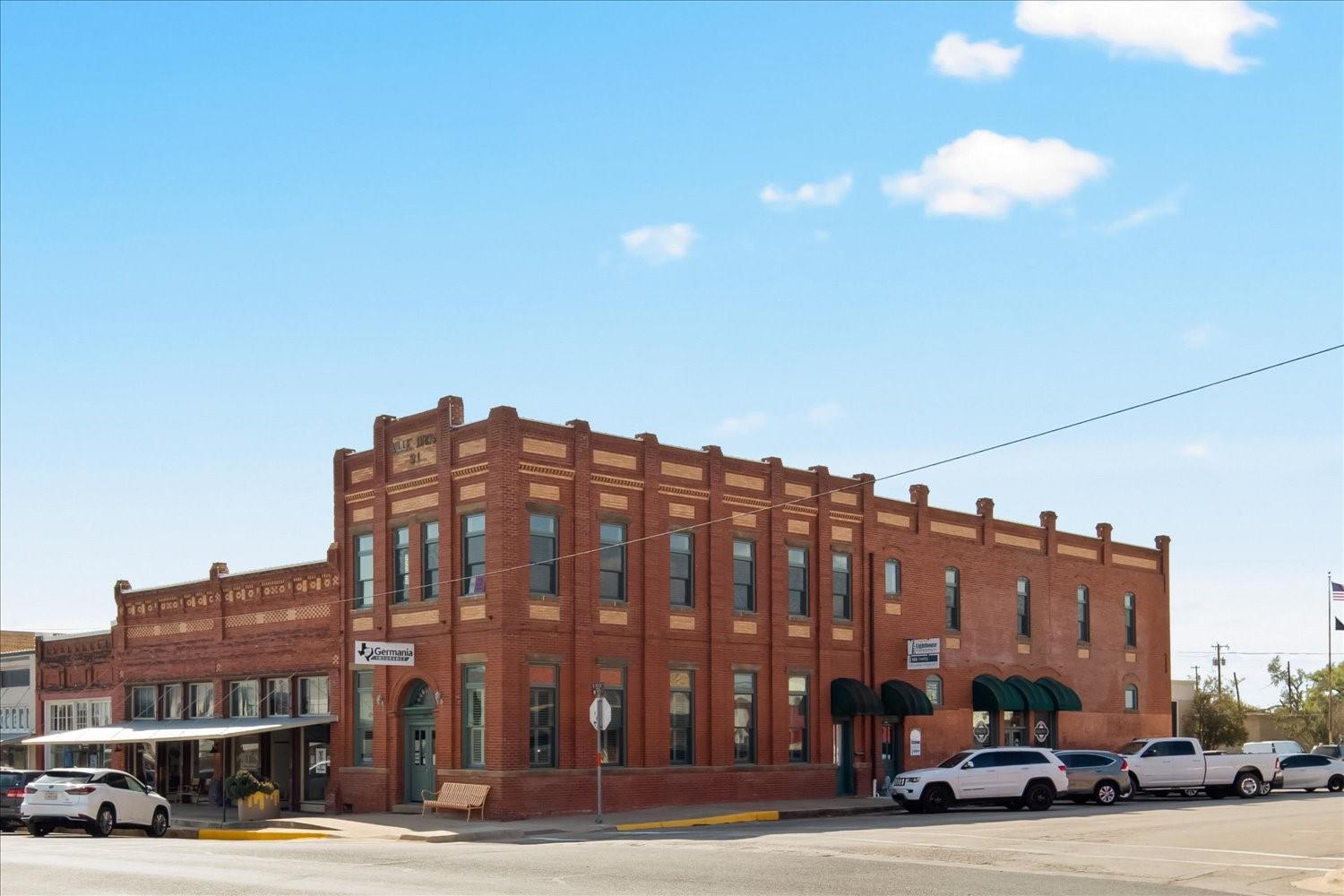 34 N Main ST