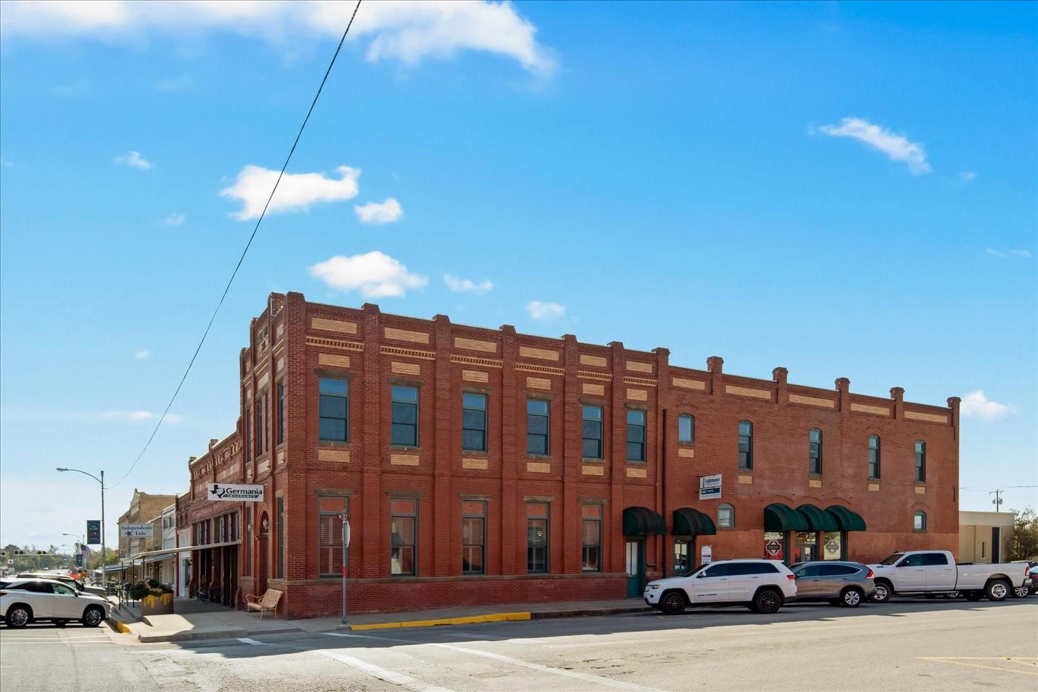 34 N Main ST