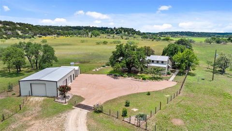 Photo of 544 Alfred Henke RD, Fredericksburg, TX 78624 (MLS # 1919671)