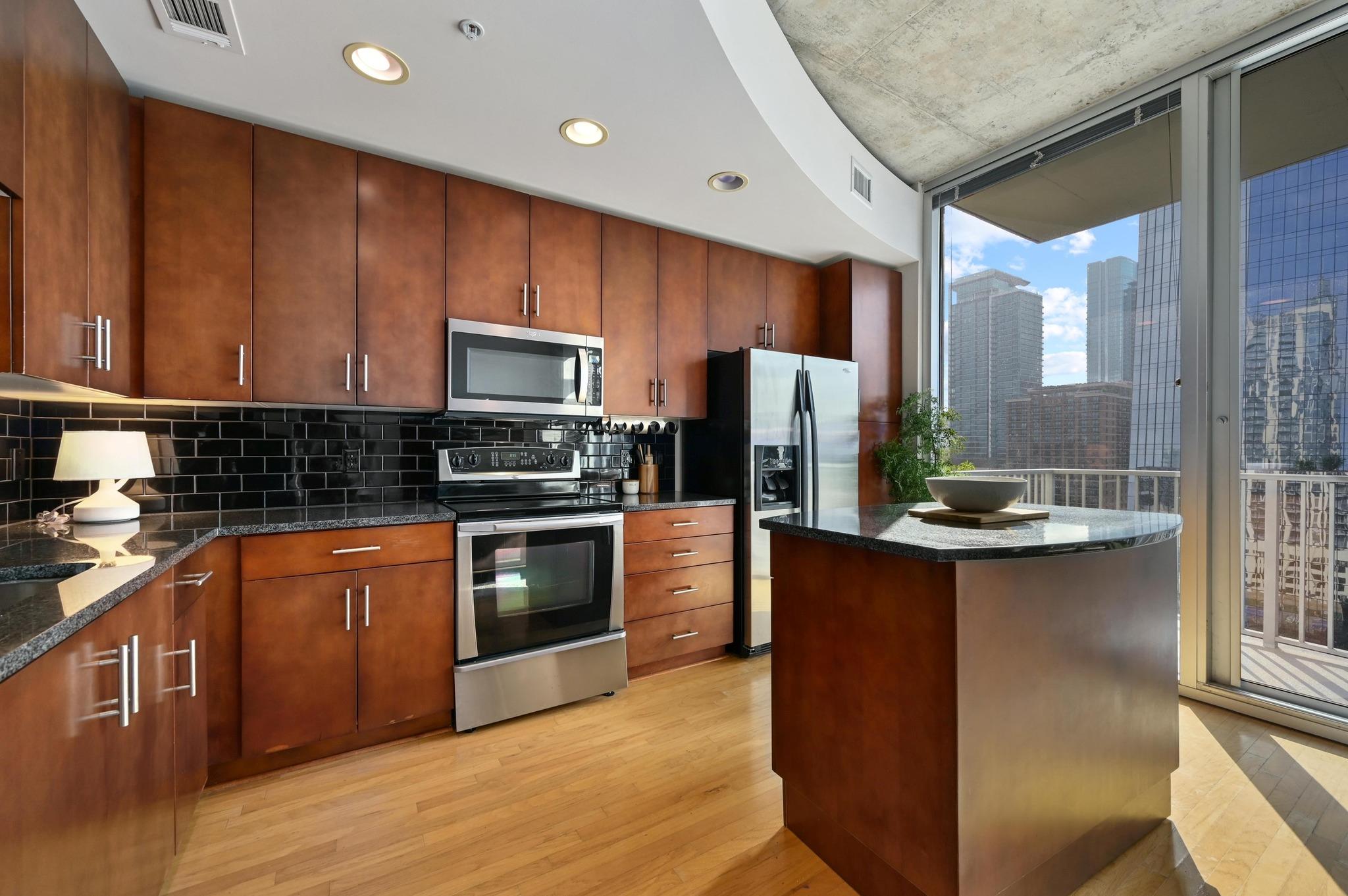 360 Nueces ST 1903