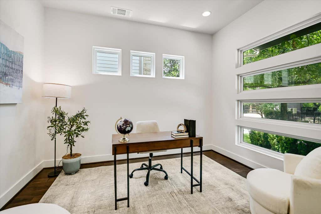 Photo of 2807 Del Curto RD #J, Austin, TX 78704 (MLS # 8793447)