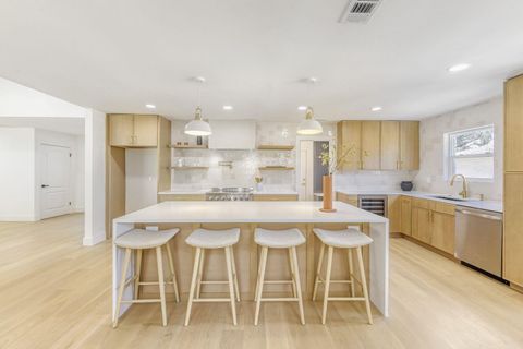 Tiny photo for 8702 Balcones Club DR, Austin, TX 78750 (MLS # 2045342)