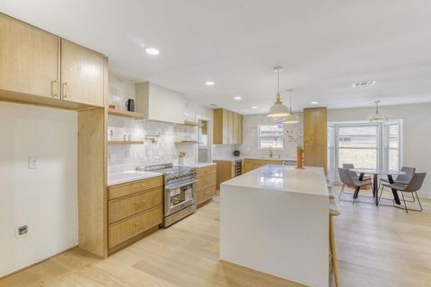 Tiny photo for 8702 Balcones Club DR, Austin, TX 78750 (MLS # 2045342)