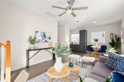 2827 Manor RD 3105 Austin TX 78722