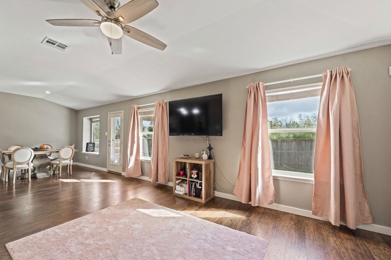3933 Rolling Canyon TRL