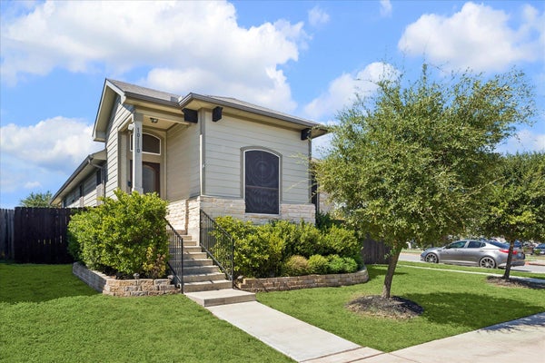 10110 LAMPTON LN, AUSTIN, TX 78754 - Image 75862e6e8b90da0faafe8b0d5f55b883/3693553555