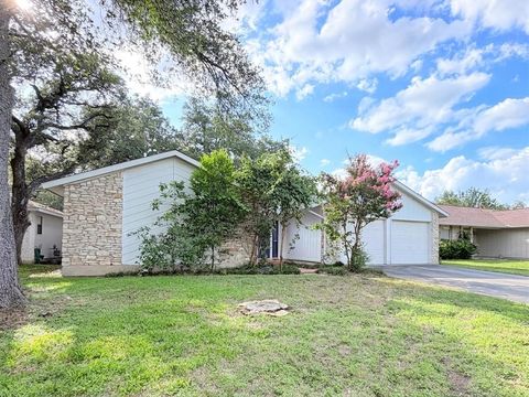 Photo of 12912 Pegasus ST, Austin, TX 78727 (MLS # 9192086)