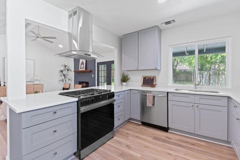 Tiny photo for 2607 Aldford DR, Austin, TX 78745 (MLS # 9651524)