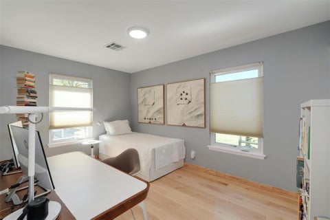 Tiny photo for 1302 Berkshire DR, Austin, TX 78723 (MLS # 5458454)