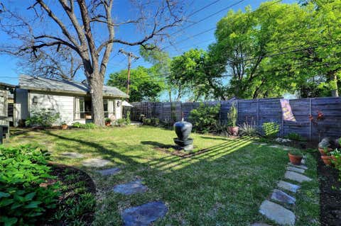 Tiny photo for 1302 Berkshire DR, Austin, TX 78723 (MLS # 5458454)