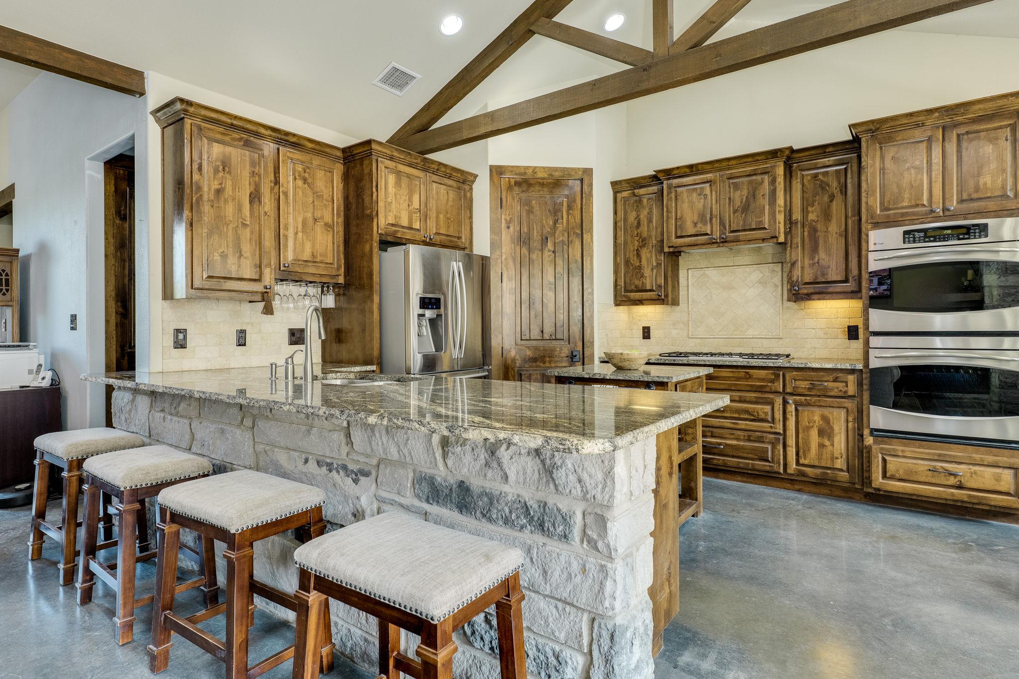 10837 Deer Canyon RD