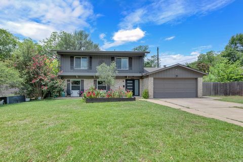 Photo of 6802 Pioneer PL, Austin, TX 78757 (MLS # 4130058)
