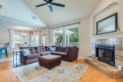 Tiny photo for 7025 Auckland DR, Austin, TX 78749 (MLS # 7877741)