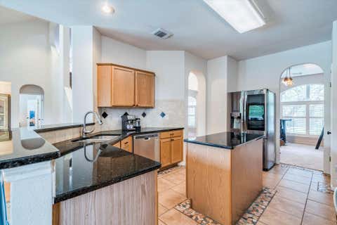 Tiny photo for 7025 Auckland DR, Austin, TX 78749 (MLS # 7877741)