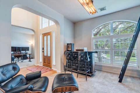Tiny photo for 7025 Auckland DR, Austin, TX 78749 (MLS # 7877741)