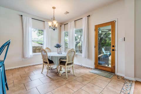 Tiny photo for 7025 Auckland DR, Austin, TX 78749 (MLS # 7877741)