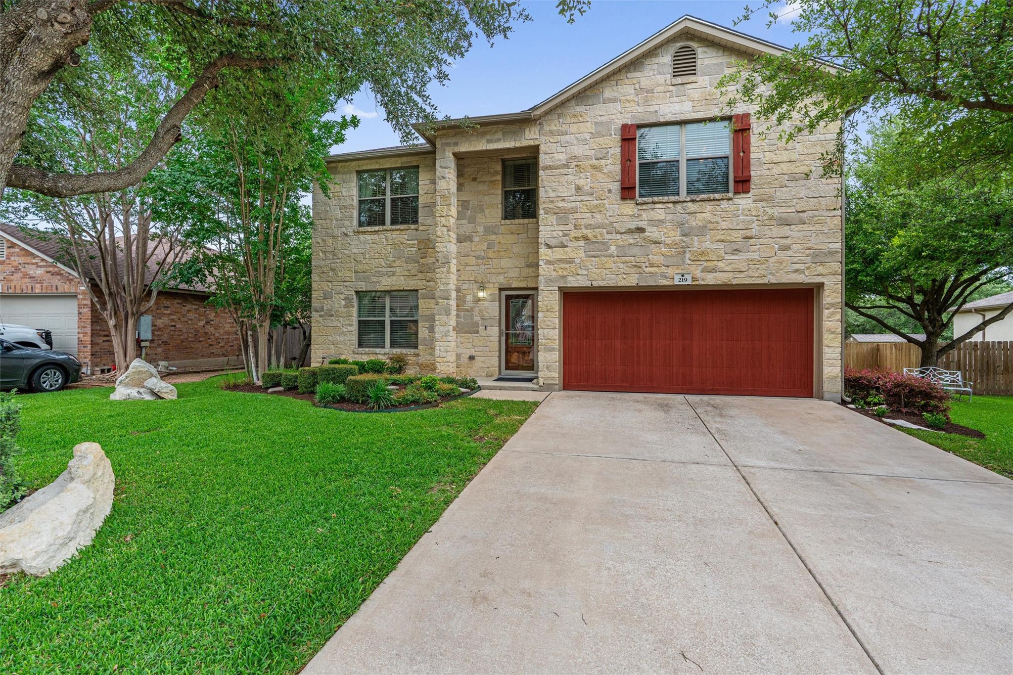 219 Wildwood DR