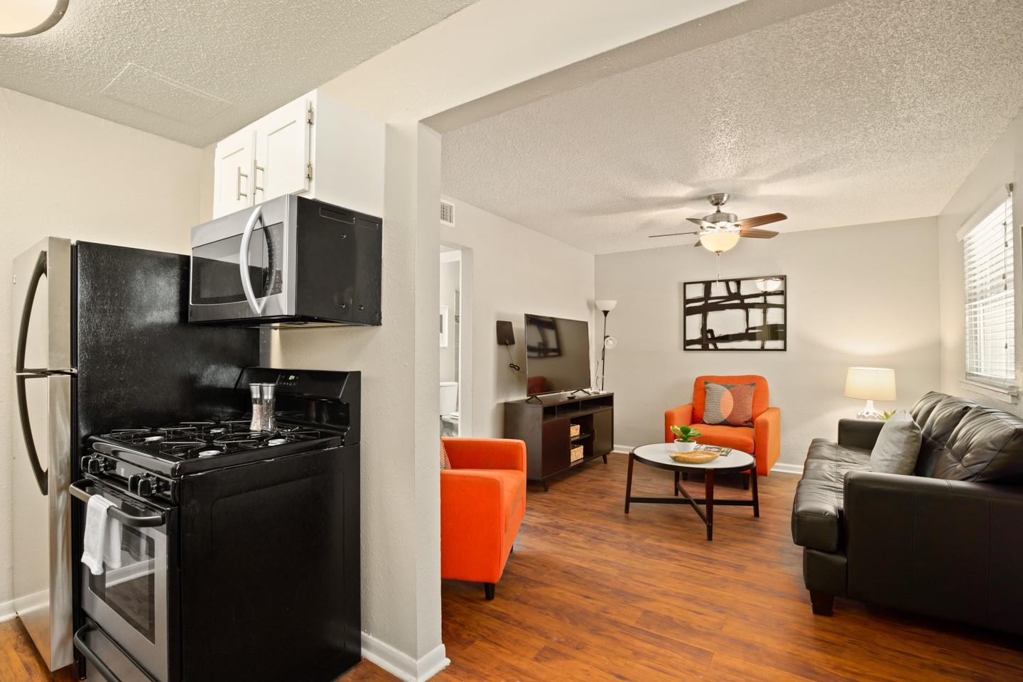 2401 Manor RD 105