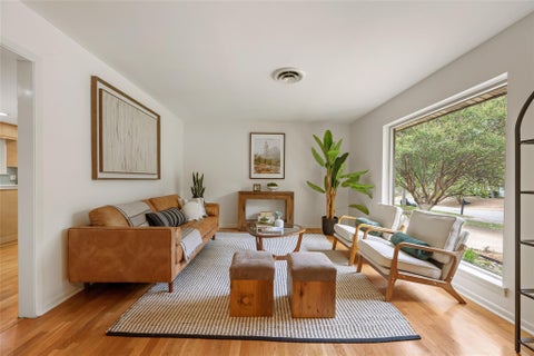Photo of 1721 Deerfield DR, Austin, TX 78741 (MLS # 2835282)