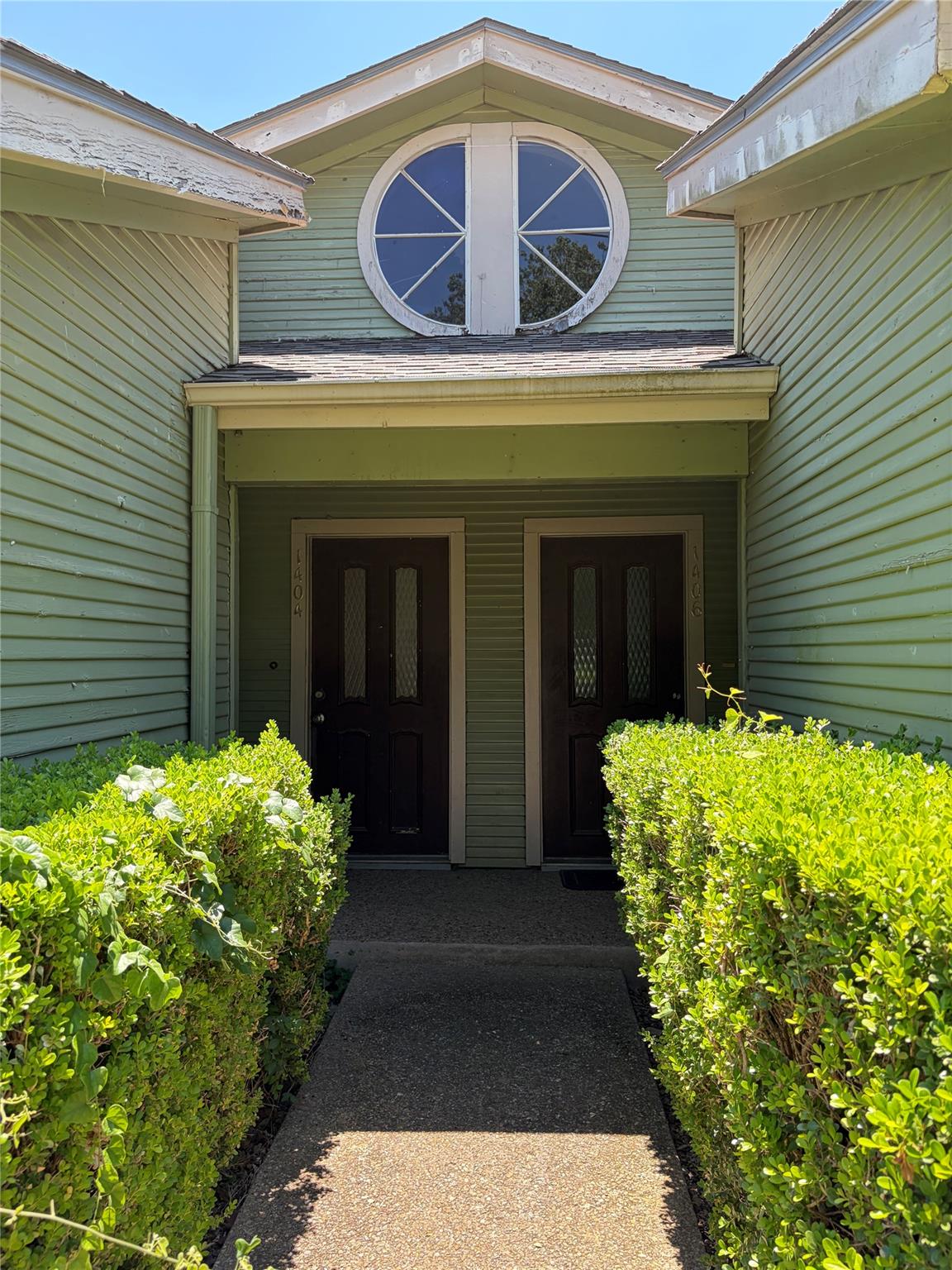 1404 Andra LN